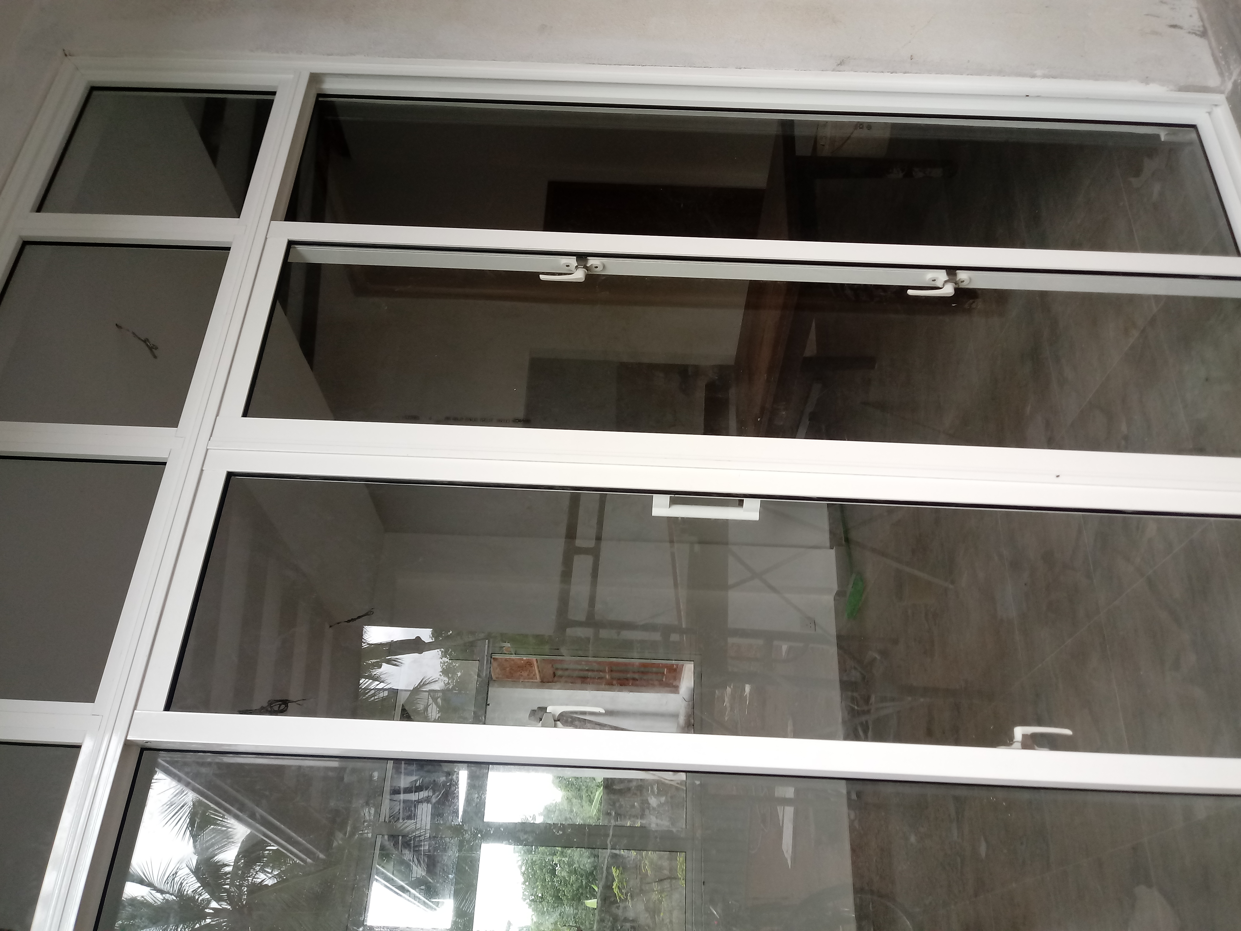 Sliding Windows (R) (P02) photo 3