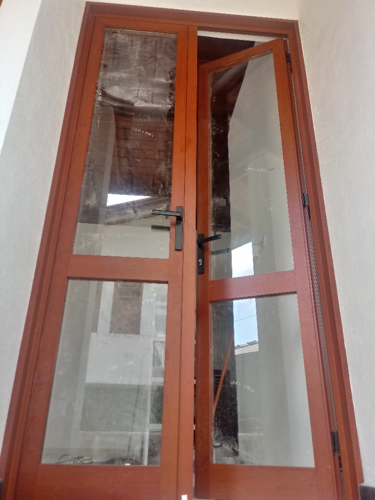 C_ Groove Doors (R) (P01) photo 4