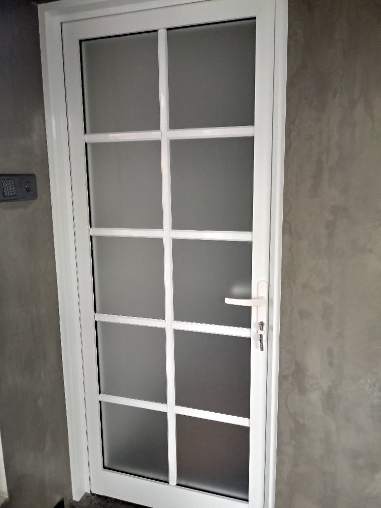 C_ Groove Doors (R) (P03) photo 3