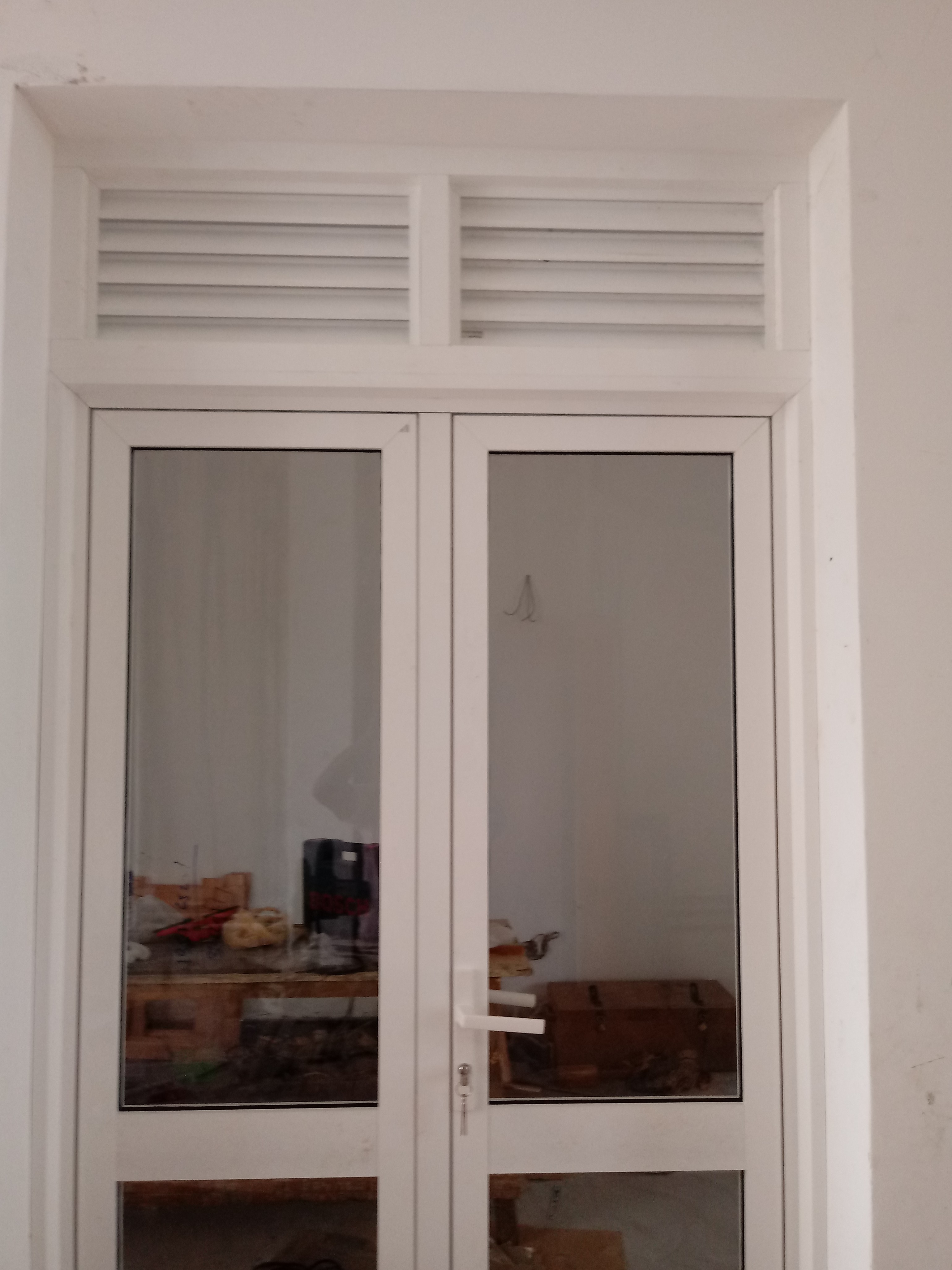 C_ Groove Doors (R) (P04)